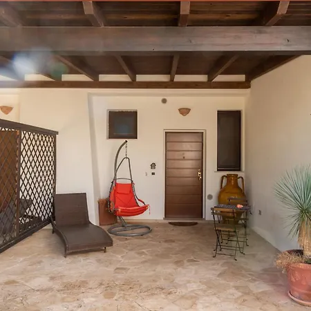 Tenuta Barone לינה וארוחת בוקר גאליפולי